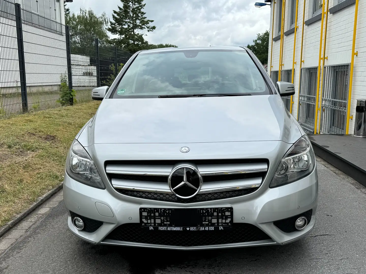 Mercedes-Benz B 180 B 180 CDI Navi Sitzheizung Klima Argent - 2
