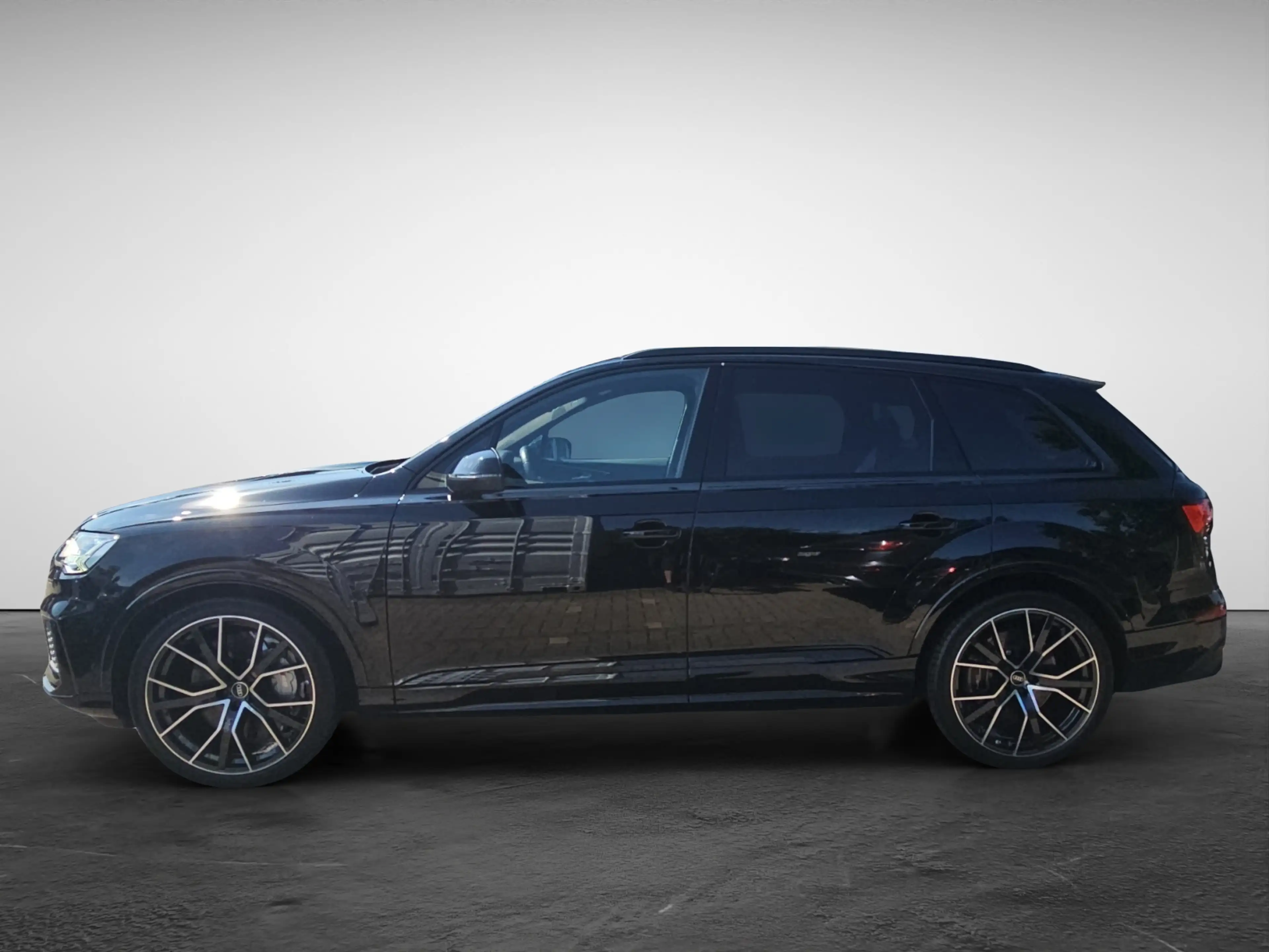 Audi SQ7 TFSI tiptronic NaviPlus Mtarix AHK 22-Zoll Head... — photo 3