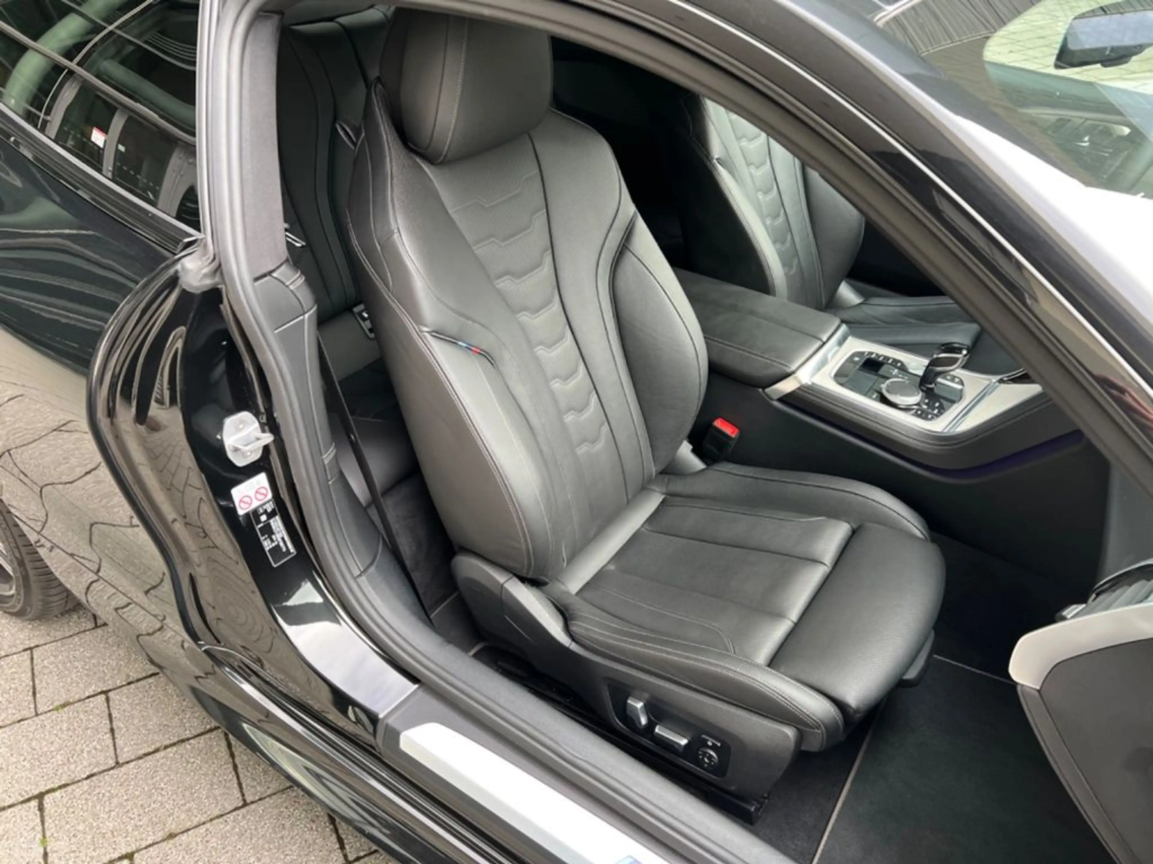 BMW 840 d 840d xDrive M Sport Coupe — photo 4