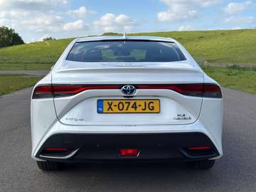 Executive XLE