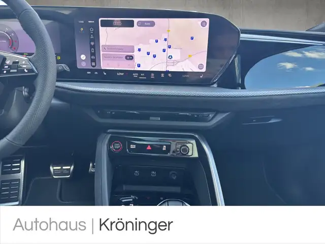 Audi SQ5 view 15