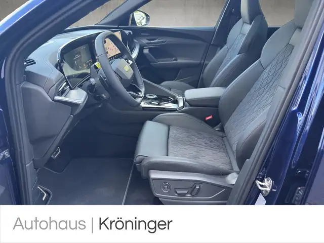 Audi SQ5 view 7