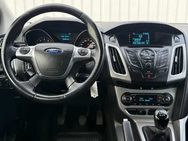 Ford Focus view 4