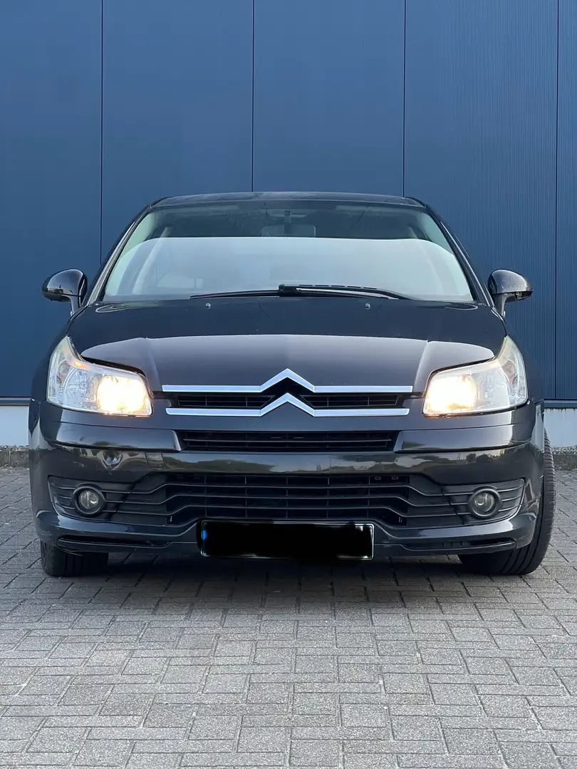 Citroen C4 1.4i 16v Tentation - 1