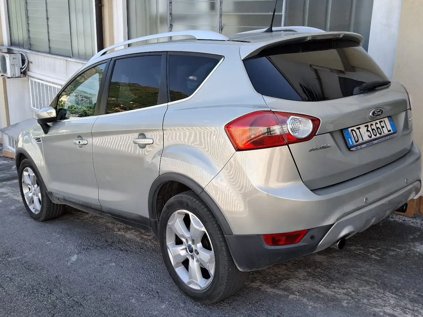 Ford Kuga Kuga I 2009 2.0 tdci + 4wd 136cv dpf Bronzo - 2