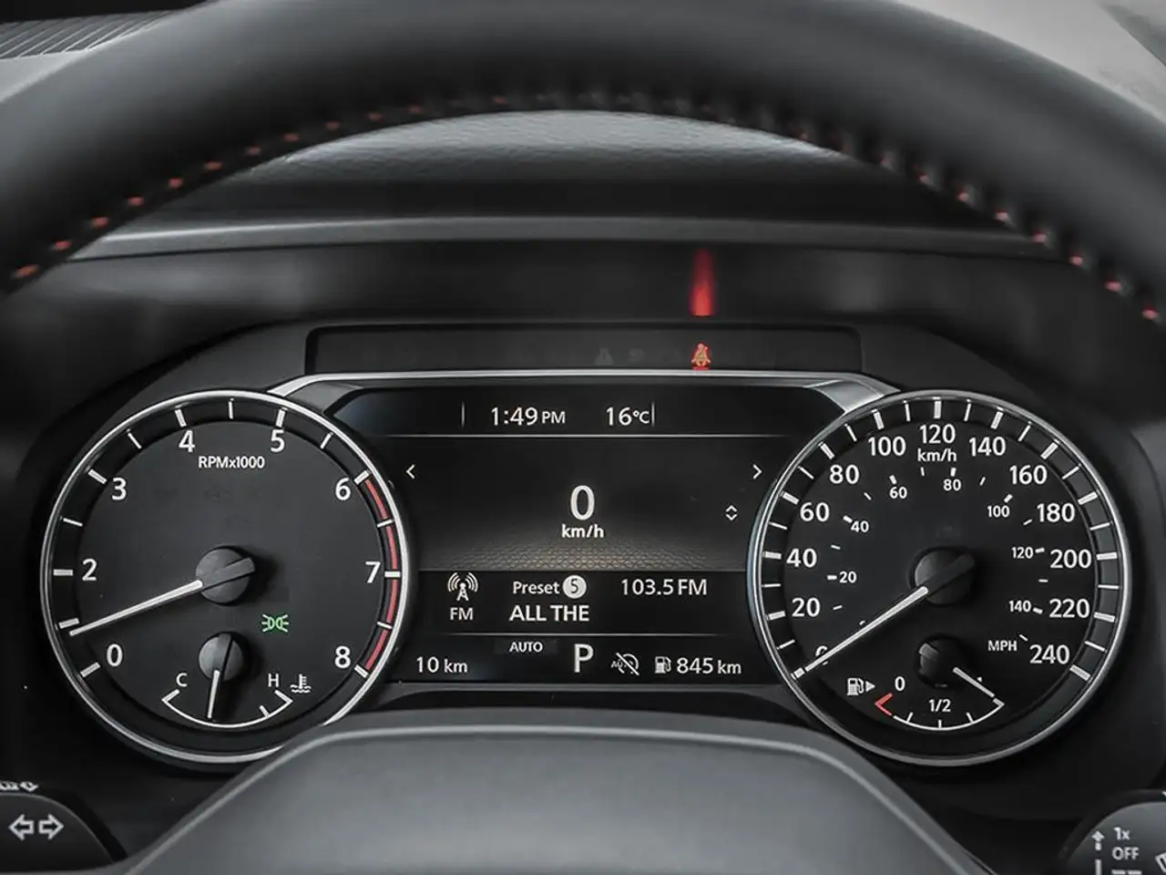 Nissan Rogue снимка Nissan Rogue