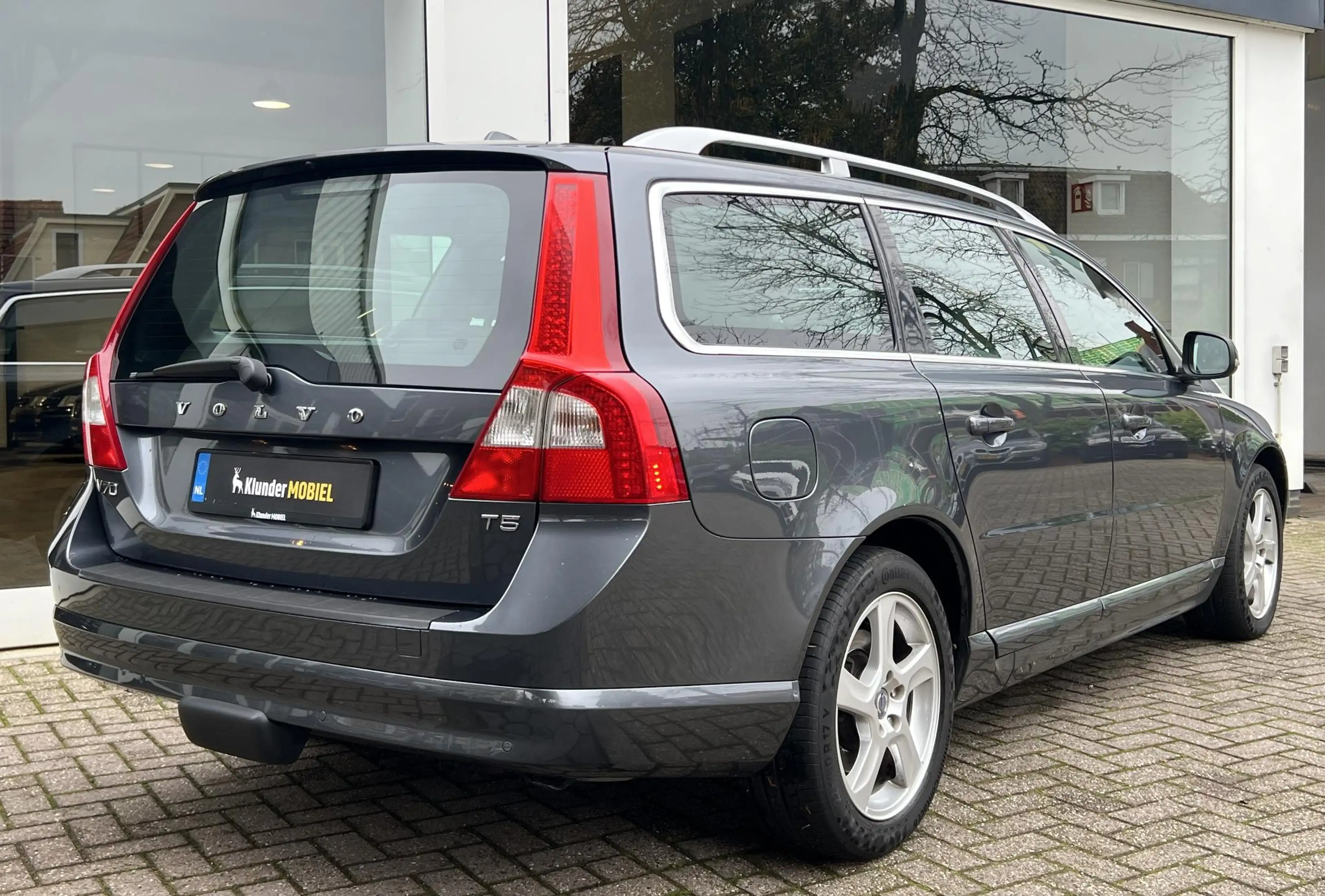 Volvo V70 2.0 T5 Summum Aut. |Leder|Memory|Trekhaak| — photo 3