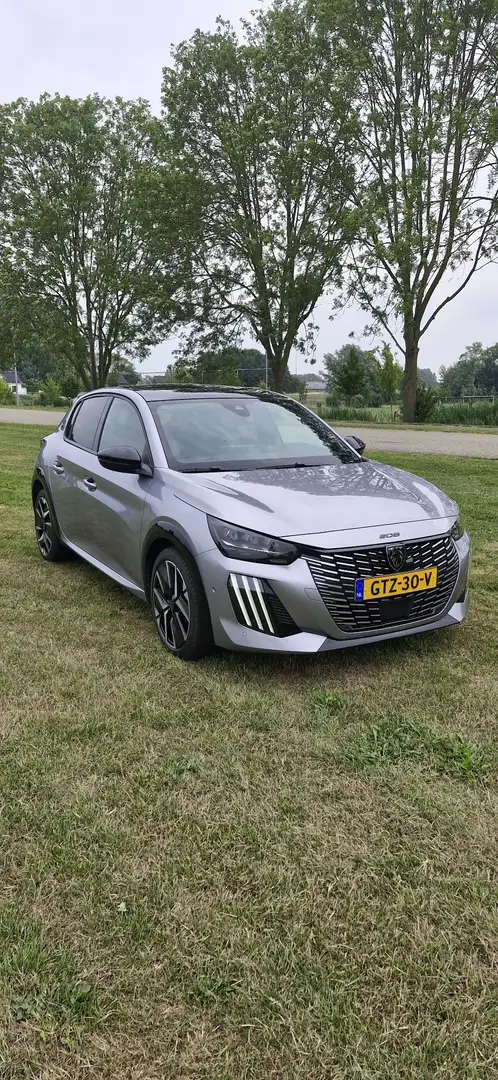 Peugeot 208 Hybrid e-DCS6 GT Grijs - 2