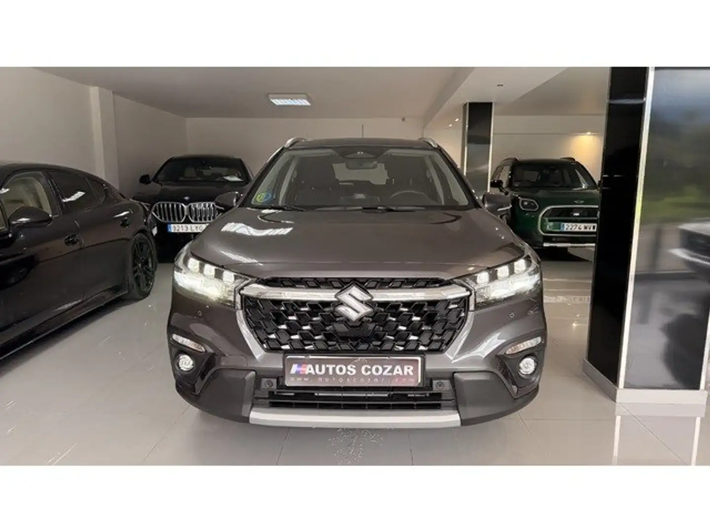 Suzuki SX4 S-Cross 1.5L Strong Hybrid S2 Gris - 2