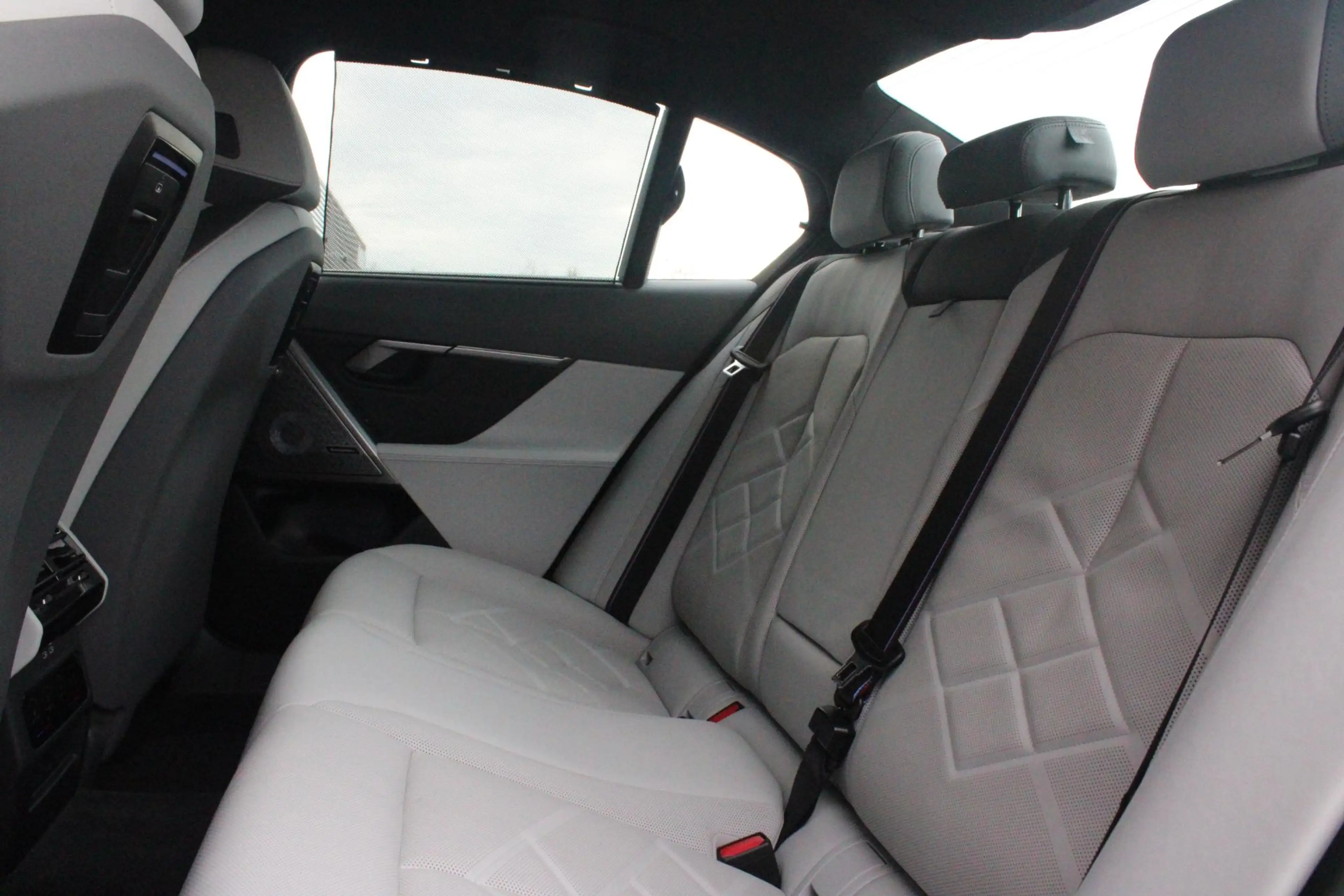 BMW 550 5-serie 550e 490PK xDRIVE | BMW INTERGRAL ACTIVE S — photo 8