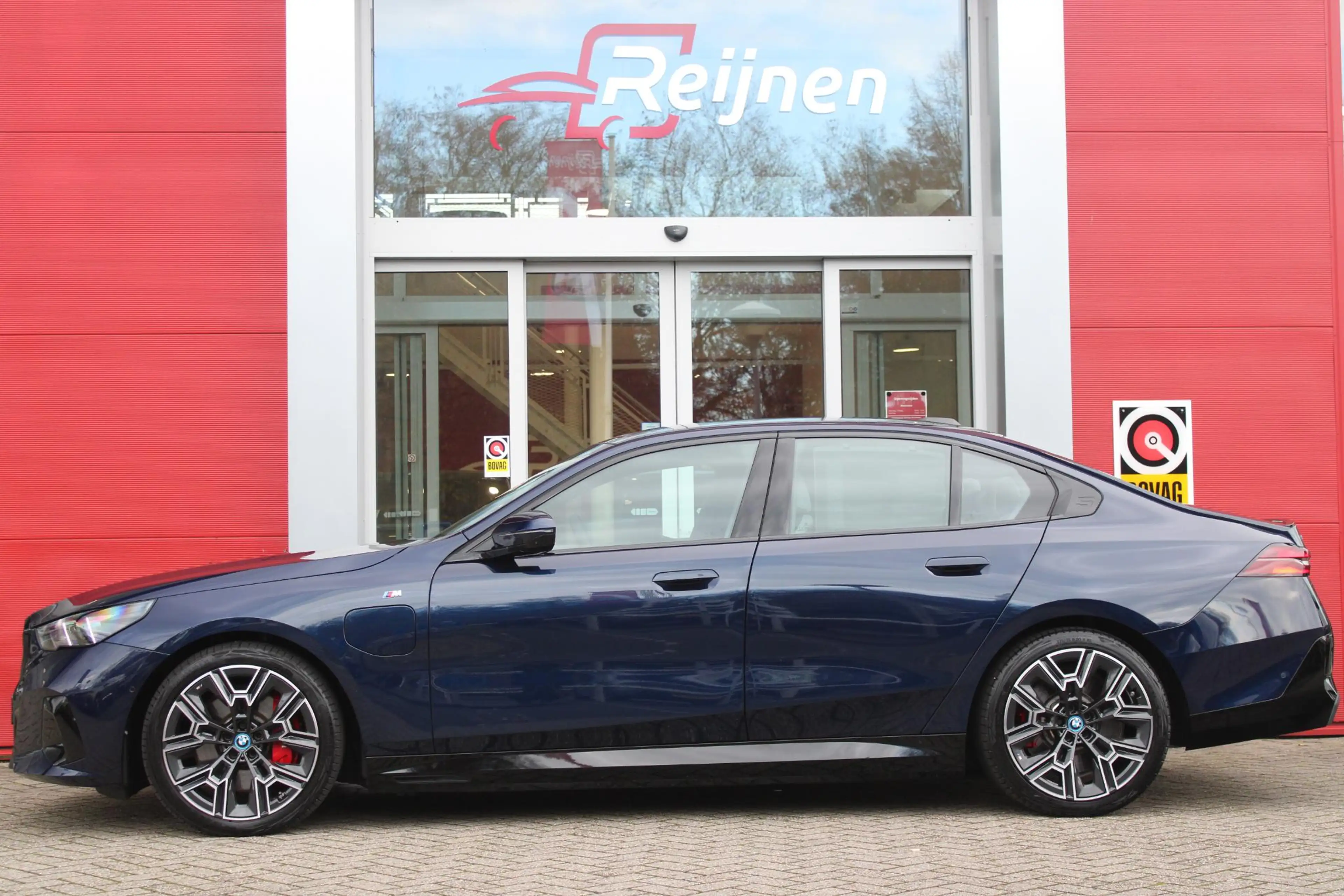 BMW 550 5-serie 550e 490PK xDRIVE | BMW INTERGRAL ACTIVE S — photo 3