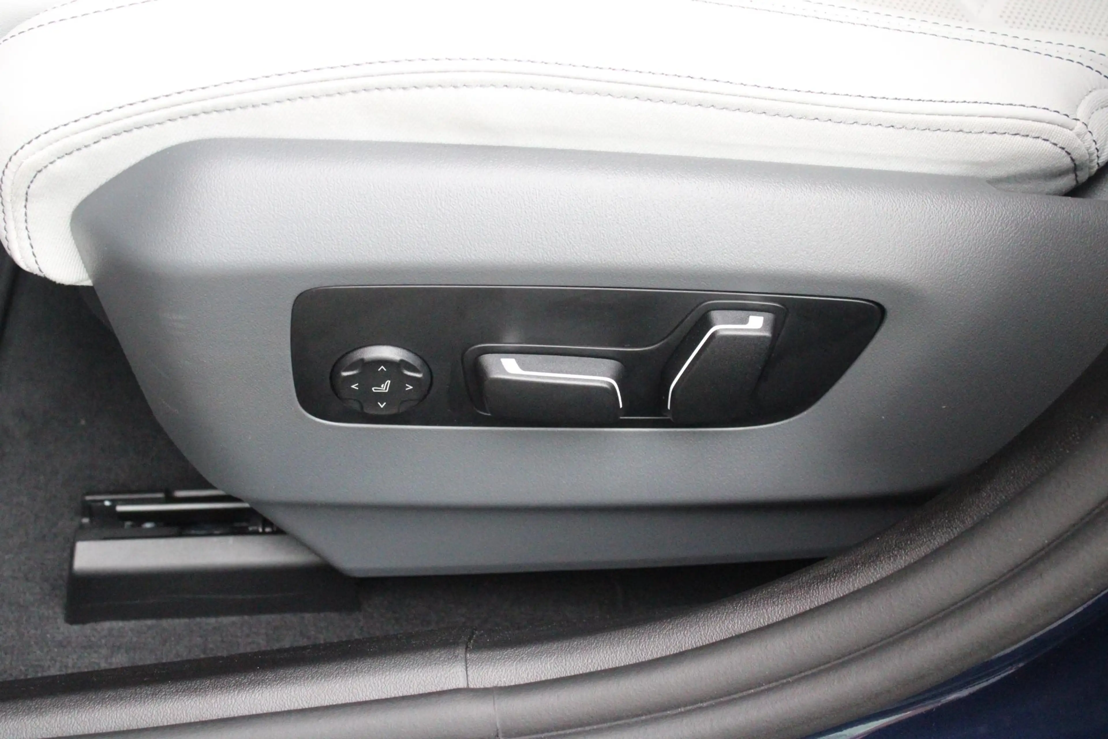 BMW 550 5-serie 550e 490PK xDRIVE | BMW INTERGRAL ACTIVE S — photo 35