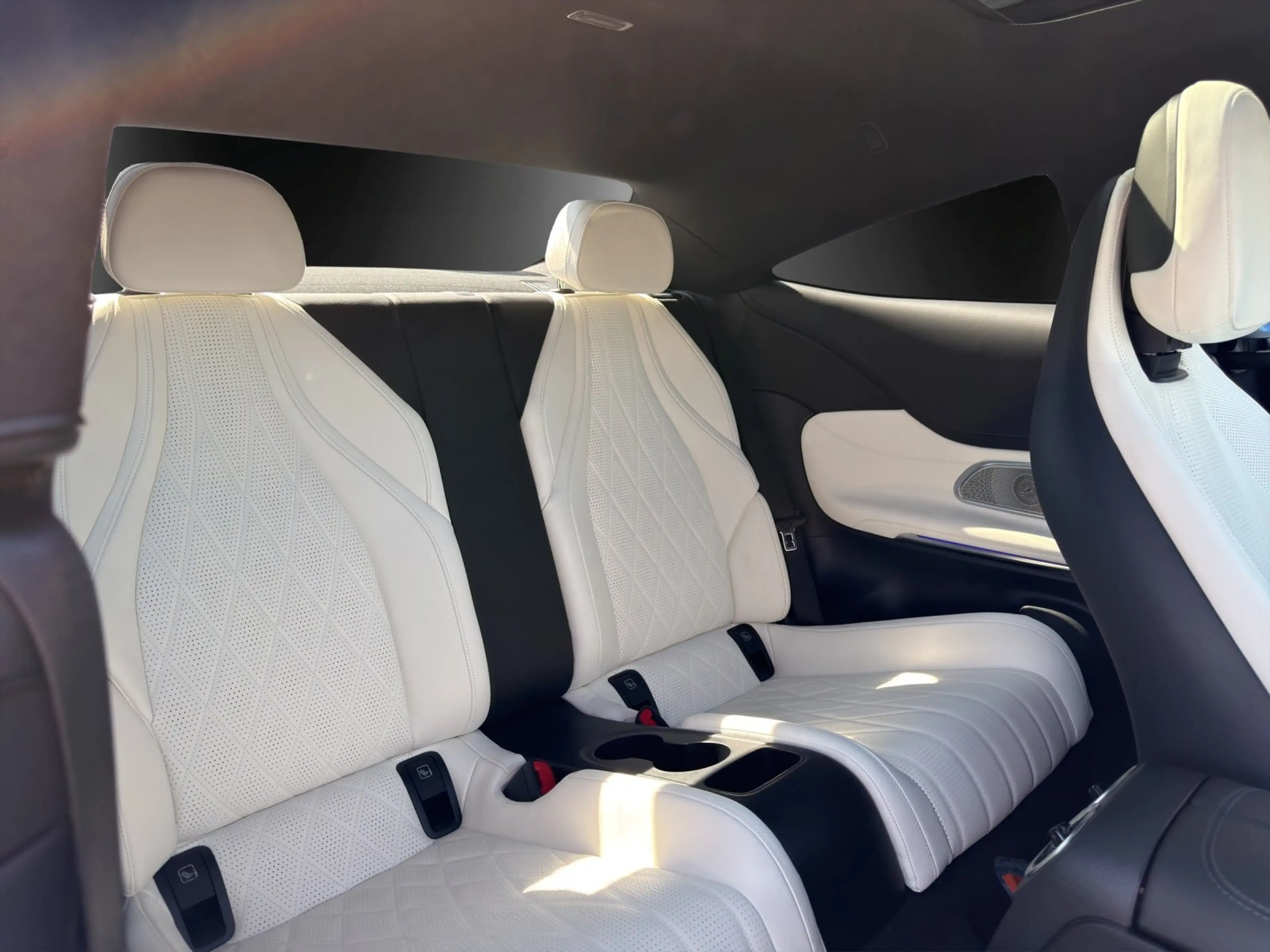 Mercedes-Benz CLE 450 CLE450 AMG Prem+ DISTRO Massage HAL Carbon NAPPA — photo 9