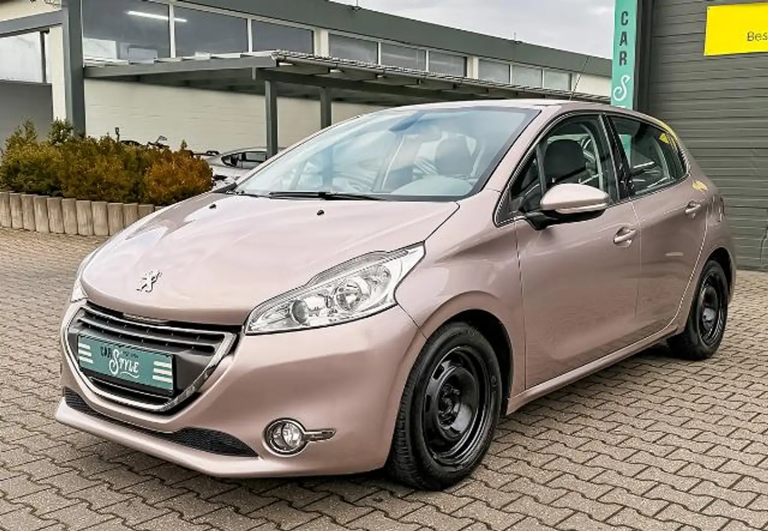 Peugeot 208 1.6 VTi 120 Allure NAVI SHZ PDC Beige - 1
