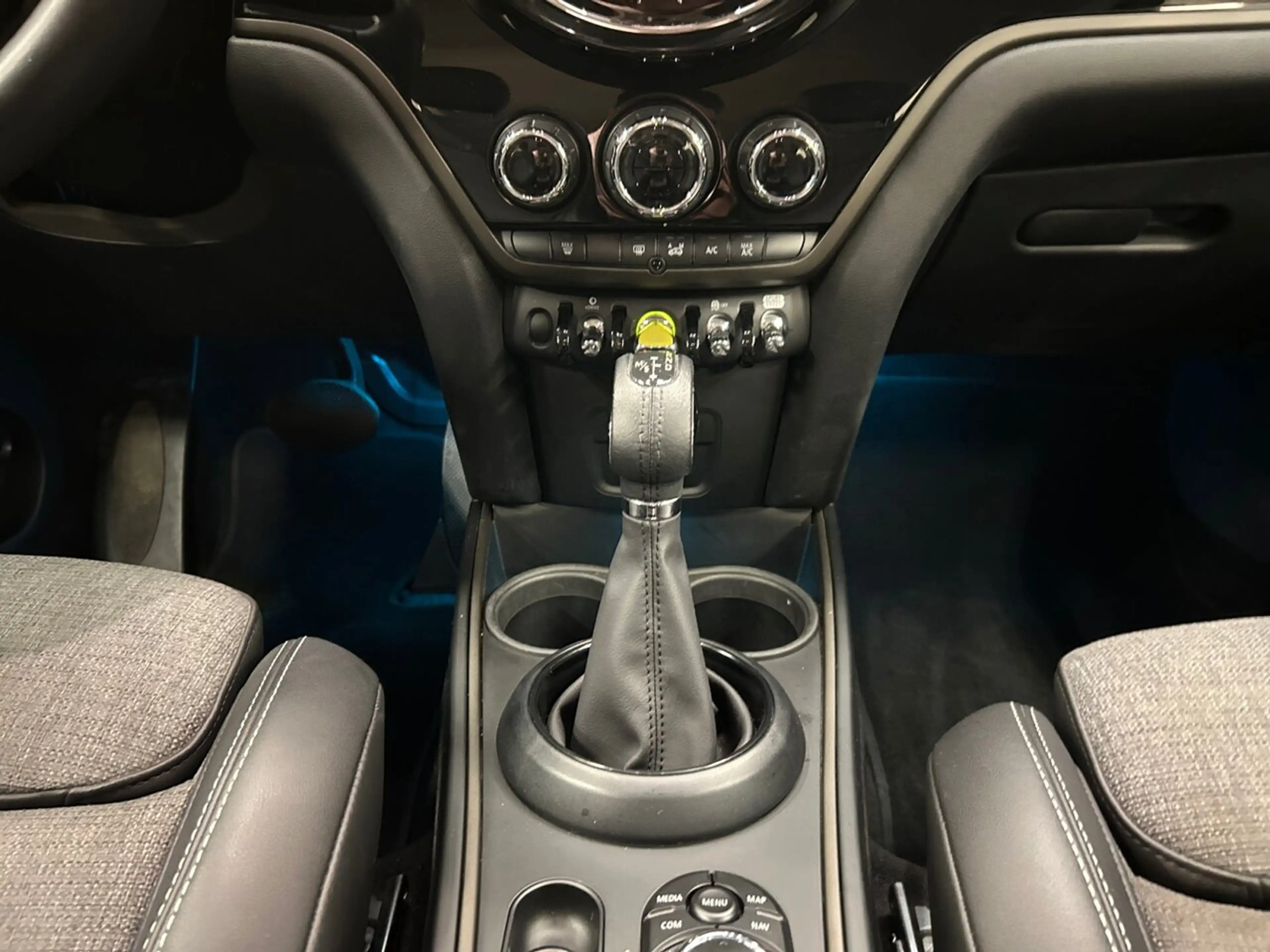 MINI Cooper D Countryman Cooper S All4 — photo 12