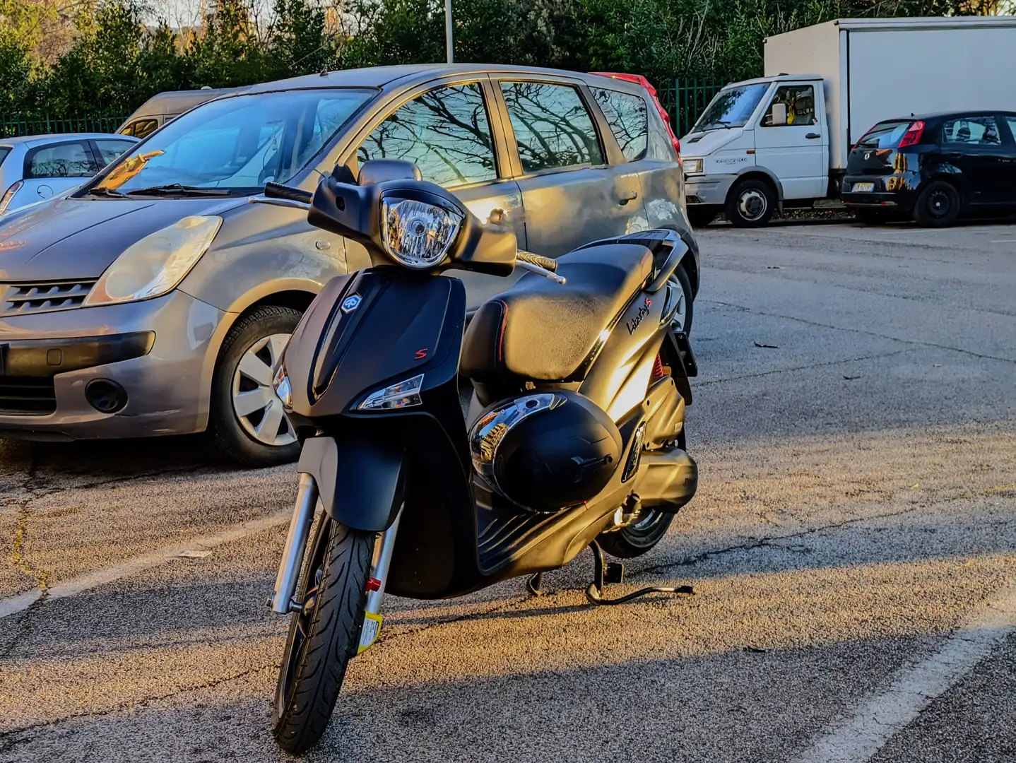 Piaggio Liberty 50 Allestimento S - 3v. IGET Noir - 2