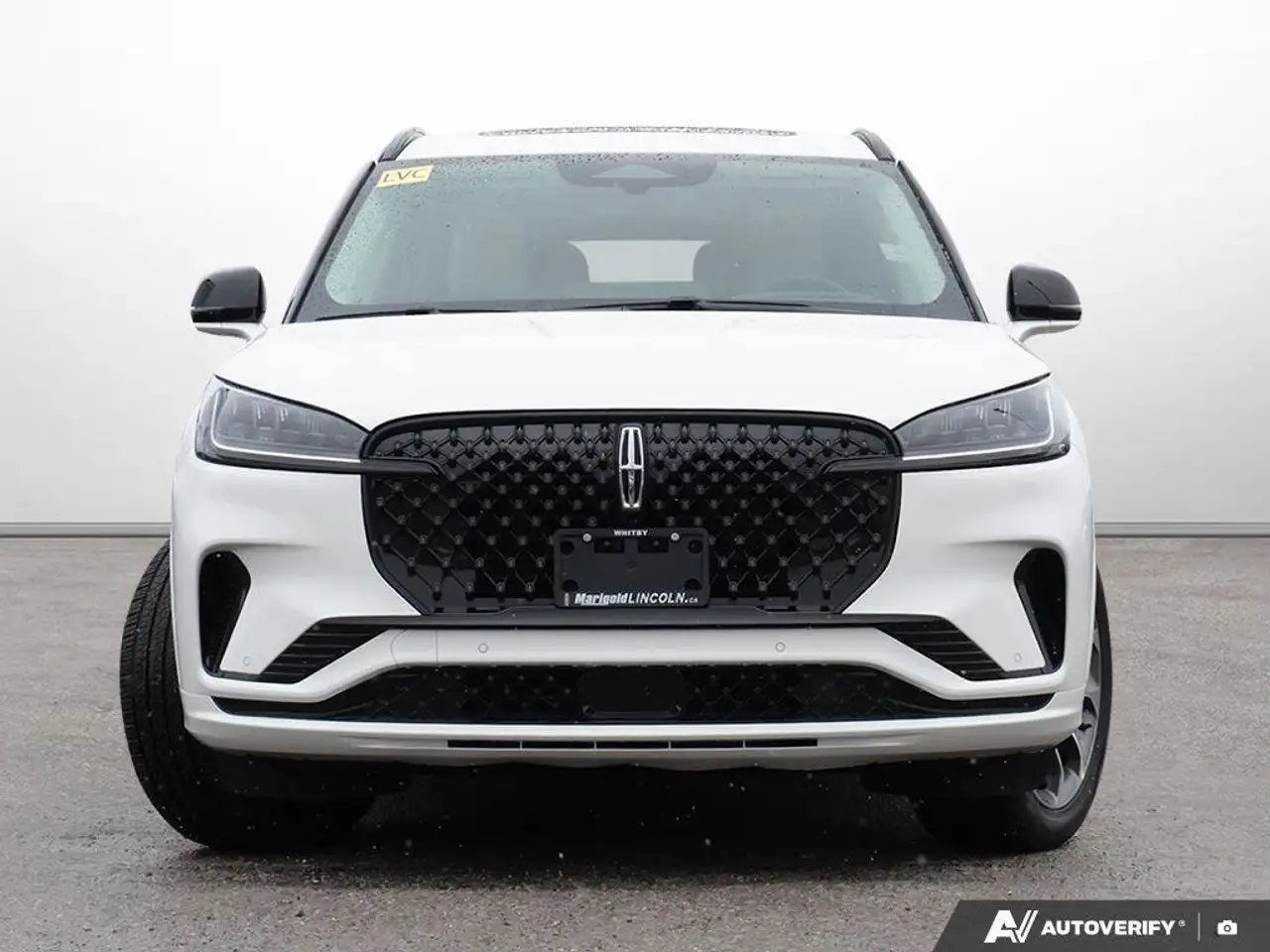 Lincoln Aviator снимка Lincoln Aviator