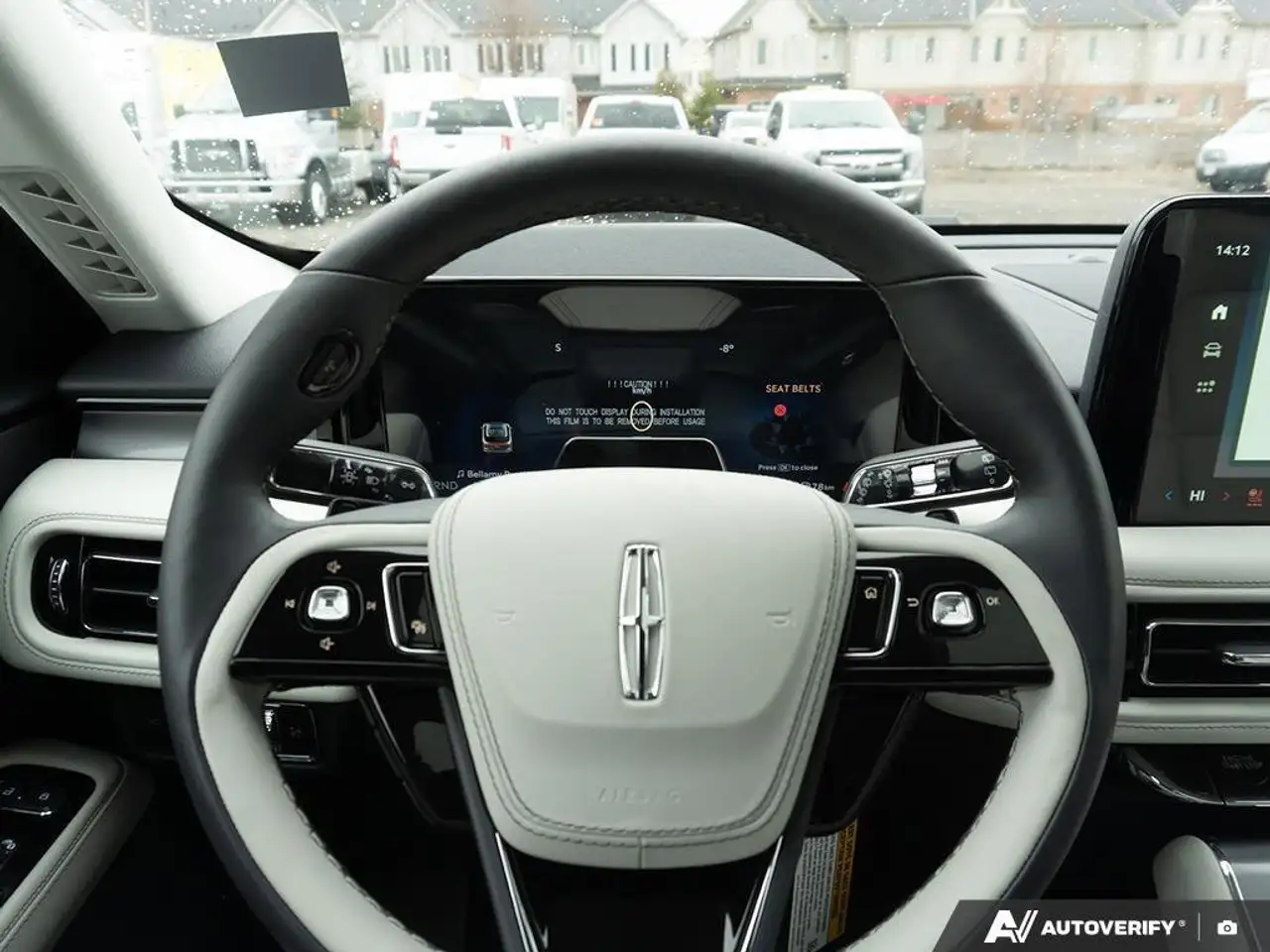 Lincoln Aviator снимка Lincoln Aviator