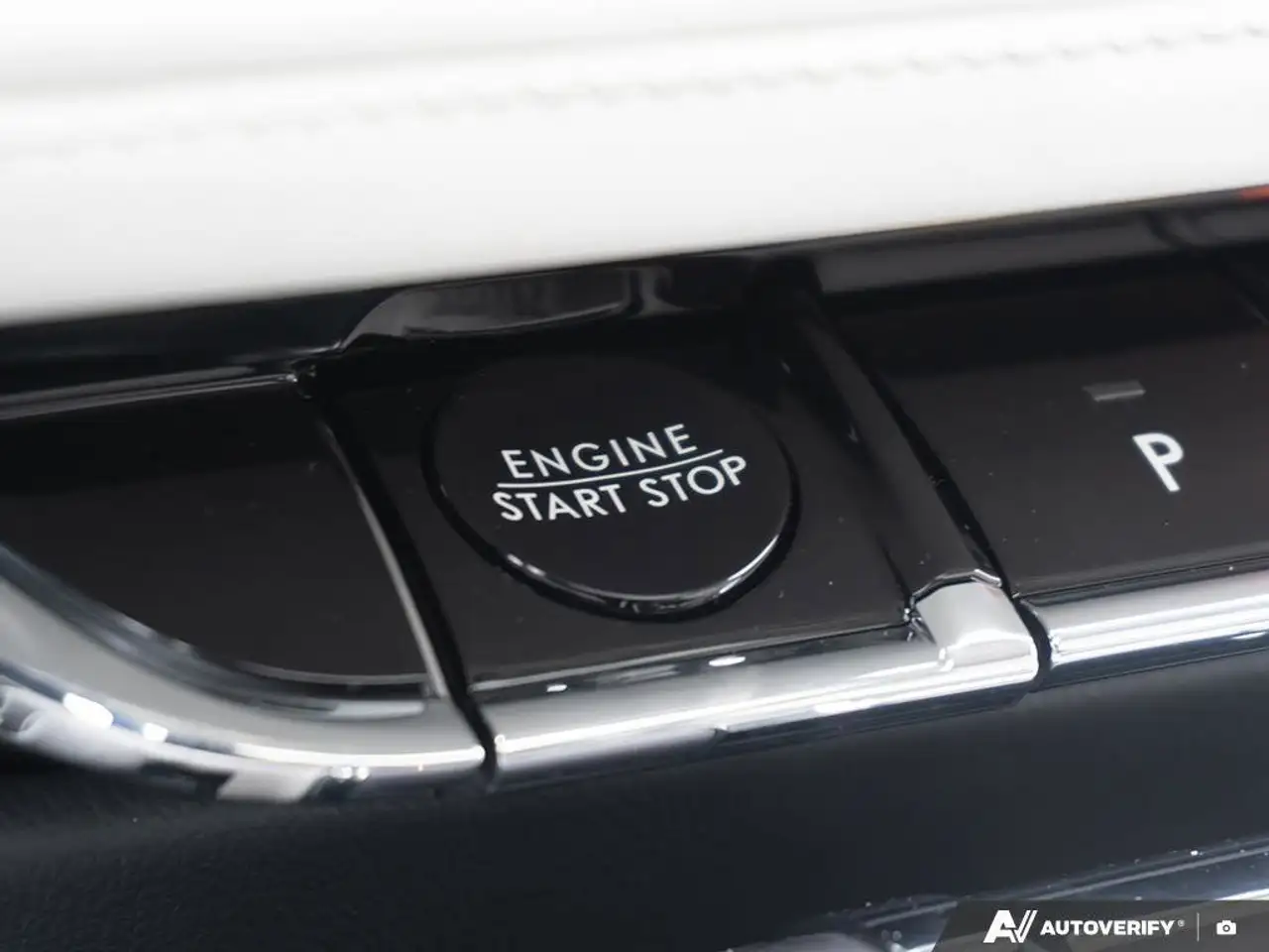 Lincoln Aviator снимка Lincoln Aviator