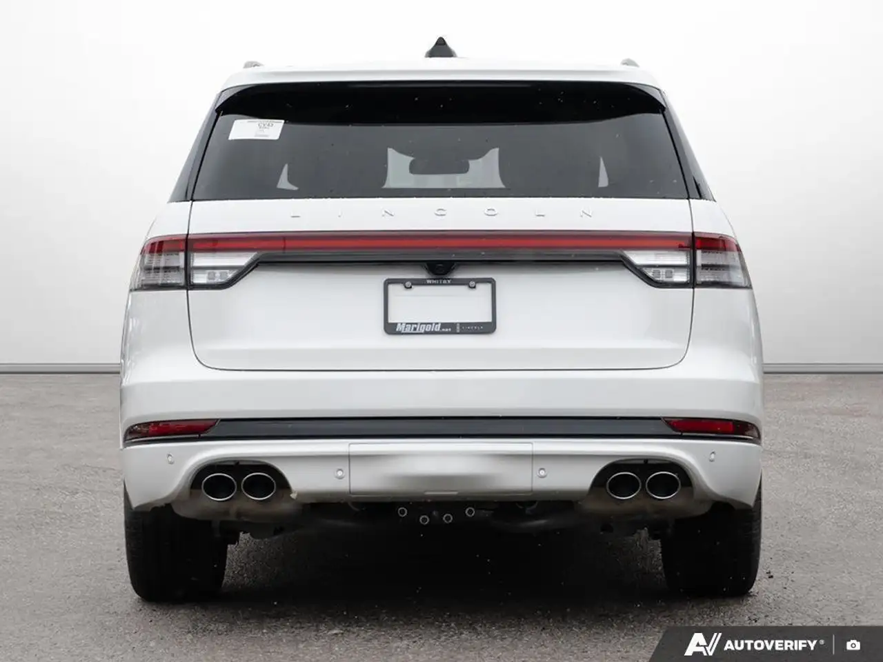 Lincoln Aviator снимка Lincoln Aviator