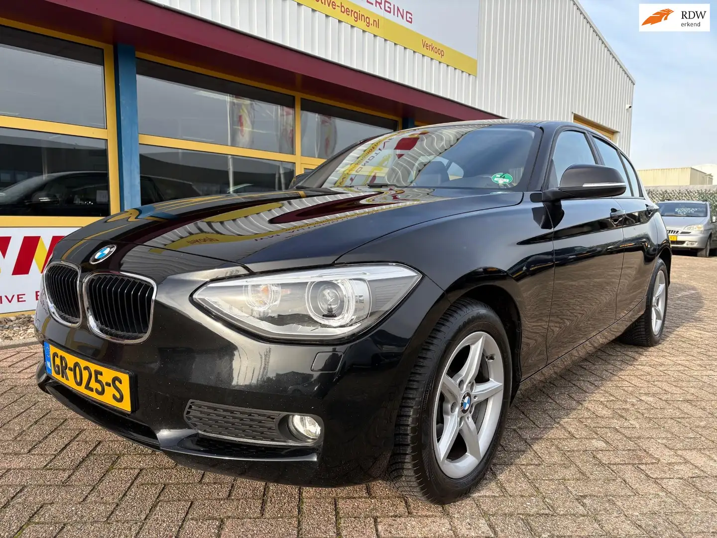 BMW 114 1-serie 114i EDE High Executive LEDER APK T/M 21-1 Schwarz - 1