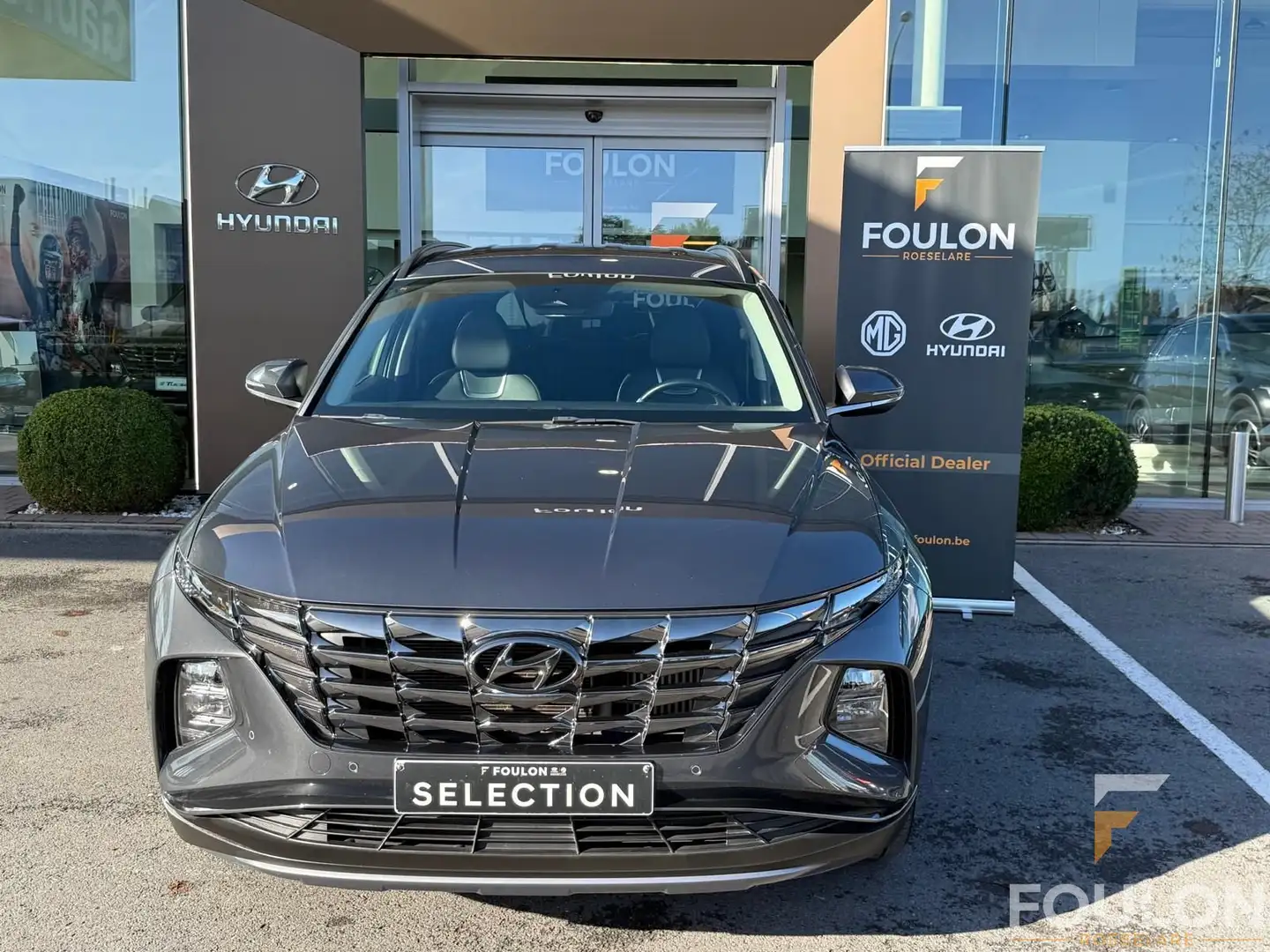 Hyundai TUCSON 1.6 T-GDI AUTOMAAT Feel Comfort Mild Hybrid Grijs - 2