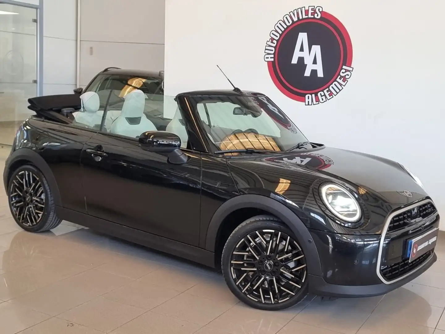 MINI Cooper Cabrio Schwarz - 1