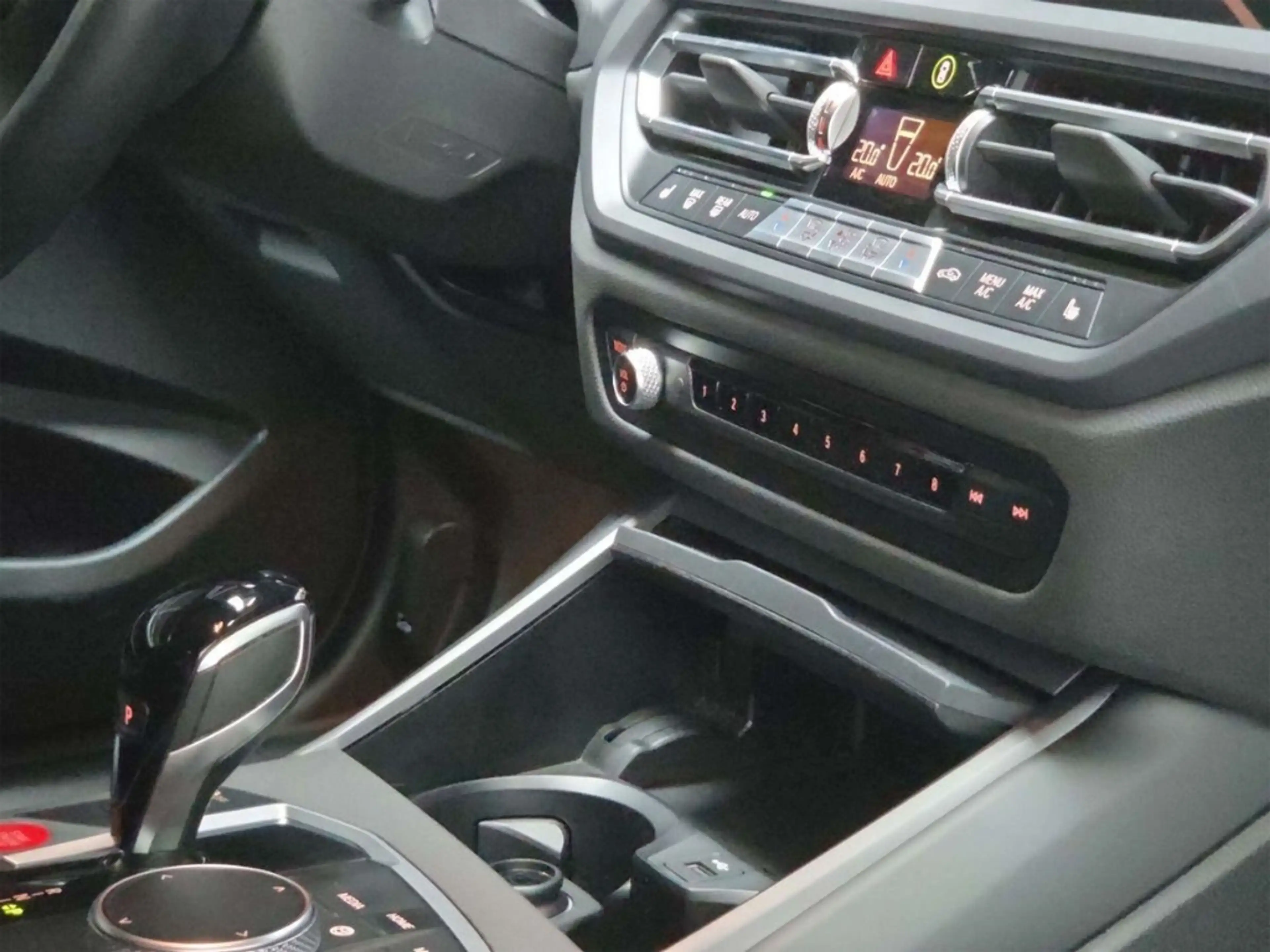 BMW 220 220d/Individual/MTechnik/LiveCockpit/HiFi/Kamera — photo 11