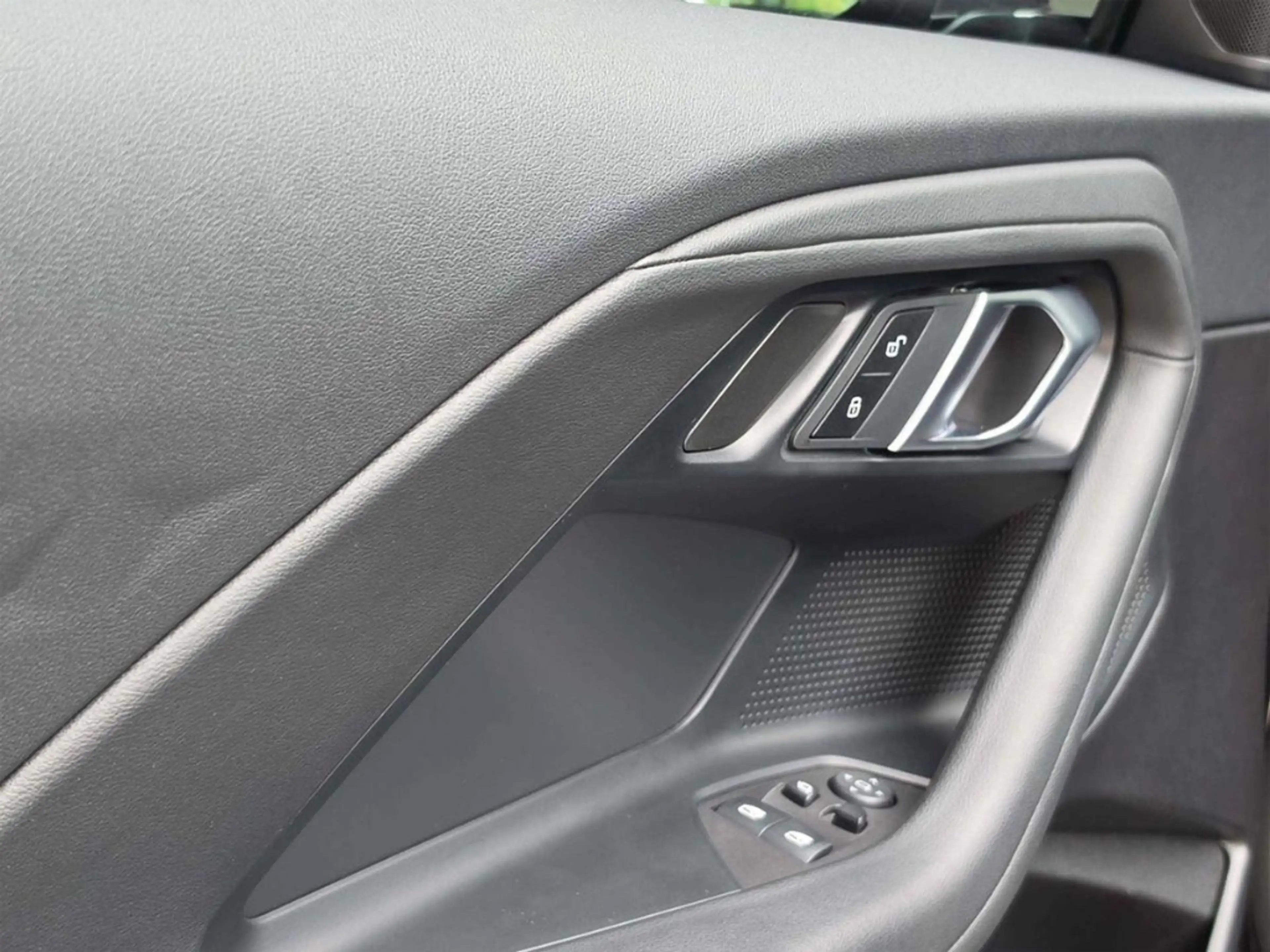 BMW 220 220d/Individual/MTechnik/LiveCockpit/HiFi/Kamera — photo 22
