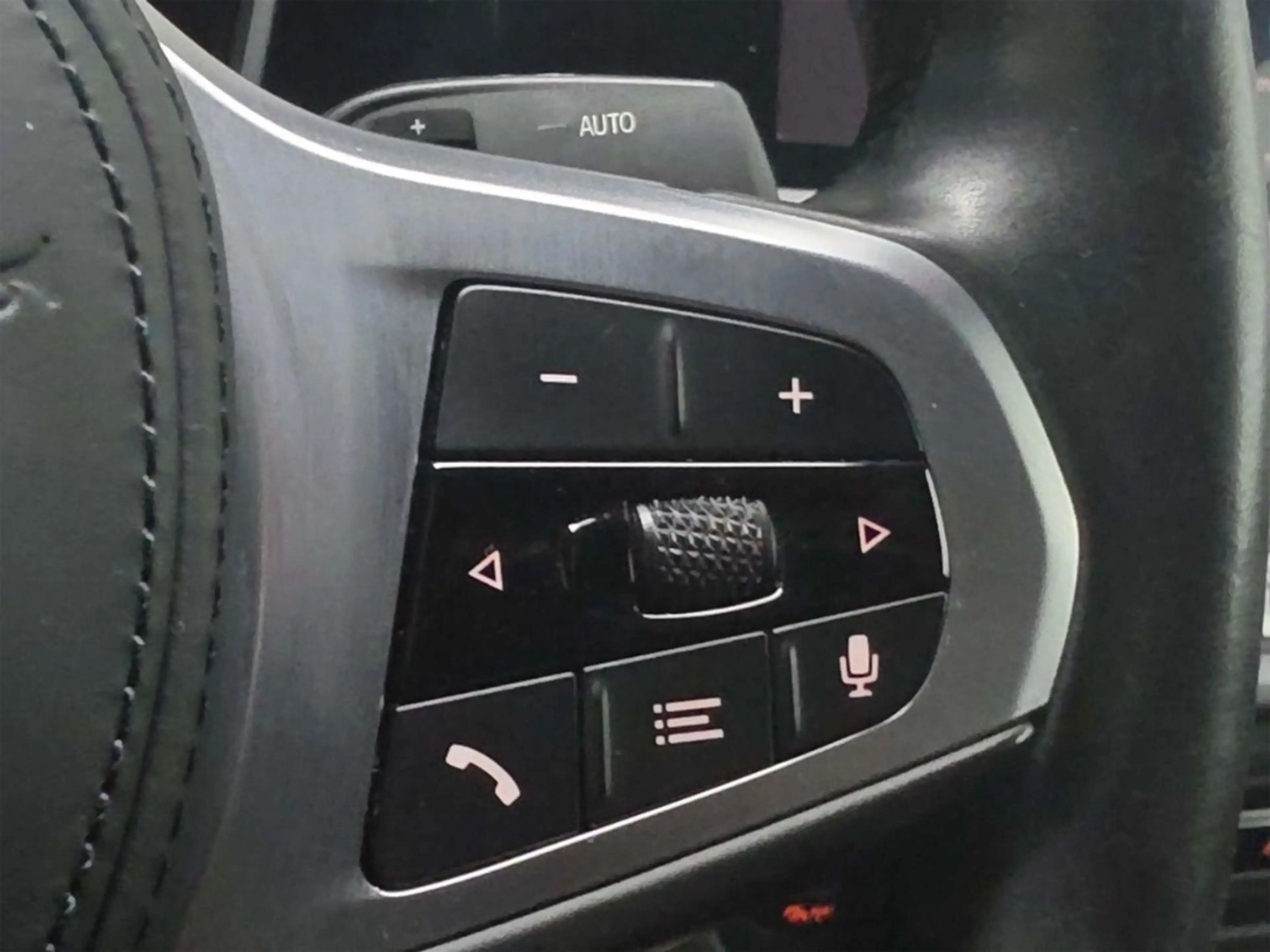 BMW 220 220d/Individual/MTechnik/LiveCockpit/HiFi/Kamera — photo 31