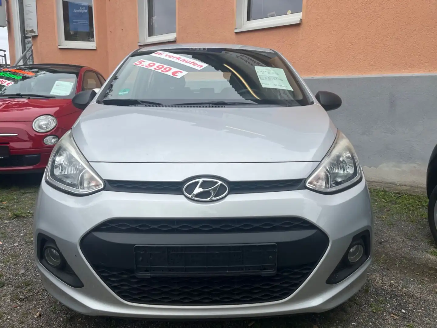 Hyundai i10 1.0 Klima-2.Hand-Top Silber - 1