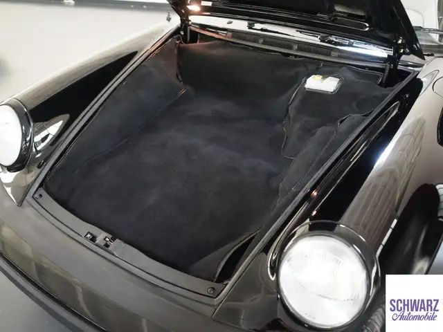 Porsche 911 911 Carrera 3,2 Speedster Ansicht 10