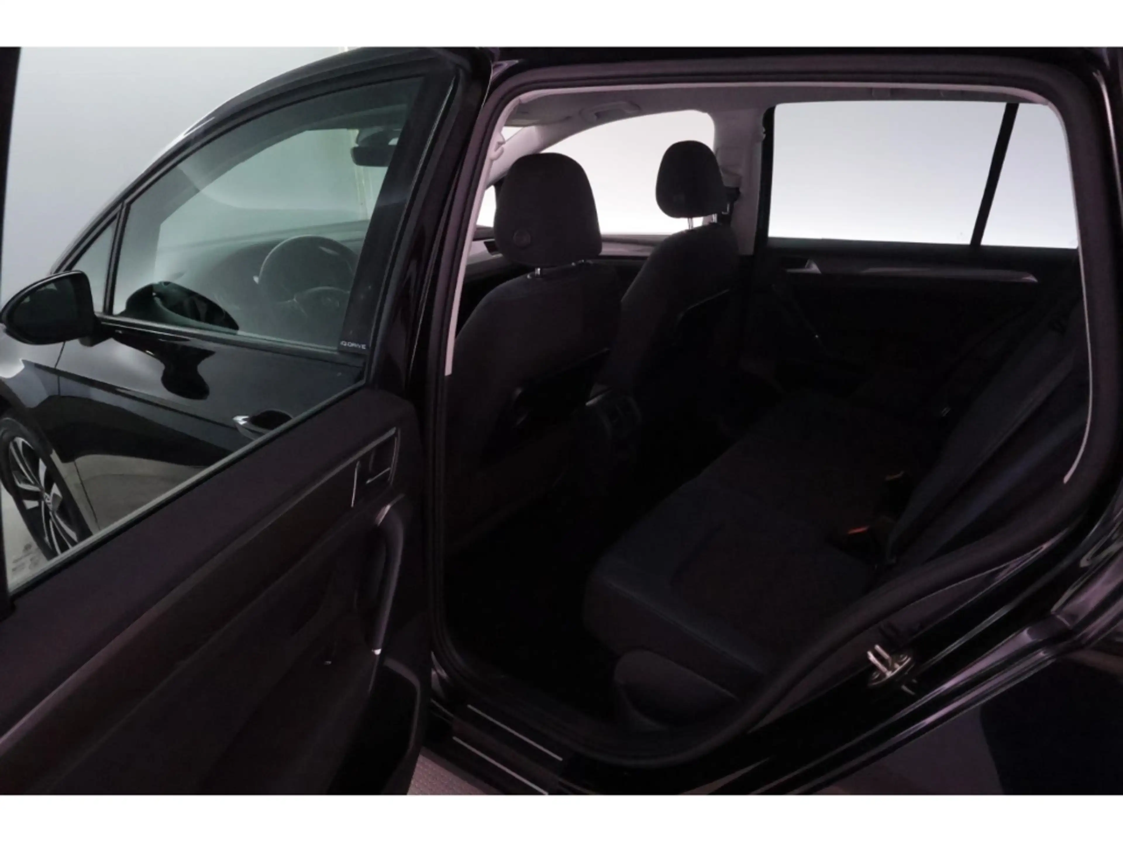 Volkswagen Golf Sportsvan 1.5TSI DSG+NAVI+KAMERA+STANDHZG — photo 19