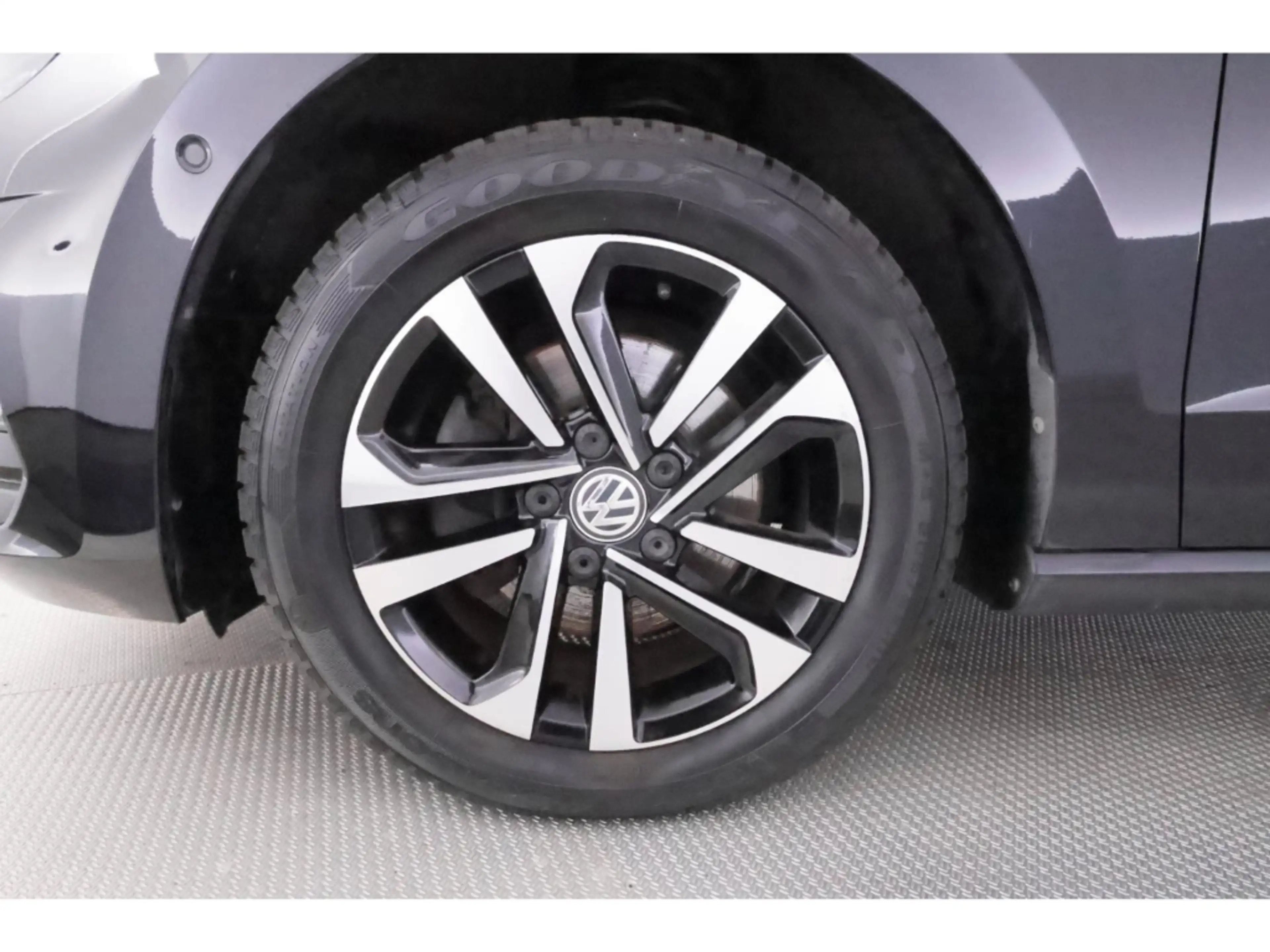 Volkswagen Golf Sportsvan 1.5TSI DSG+NAVI+KAMERA+STANDHZG — photo 14