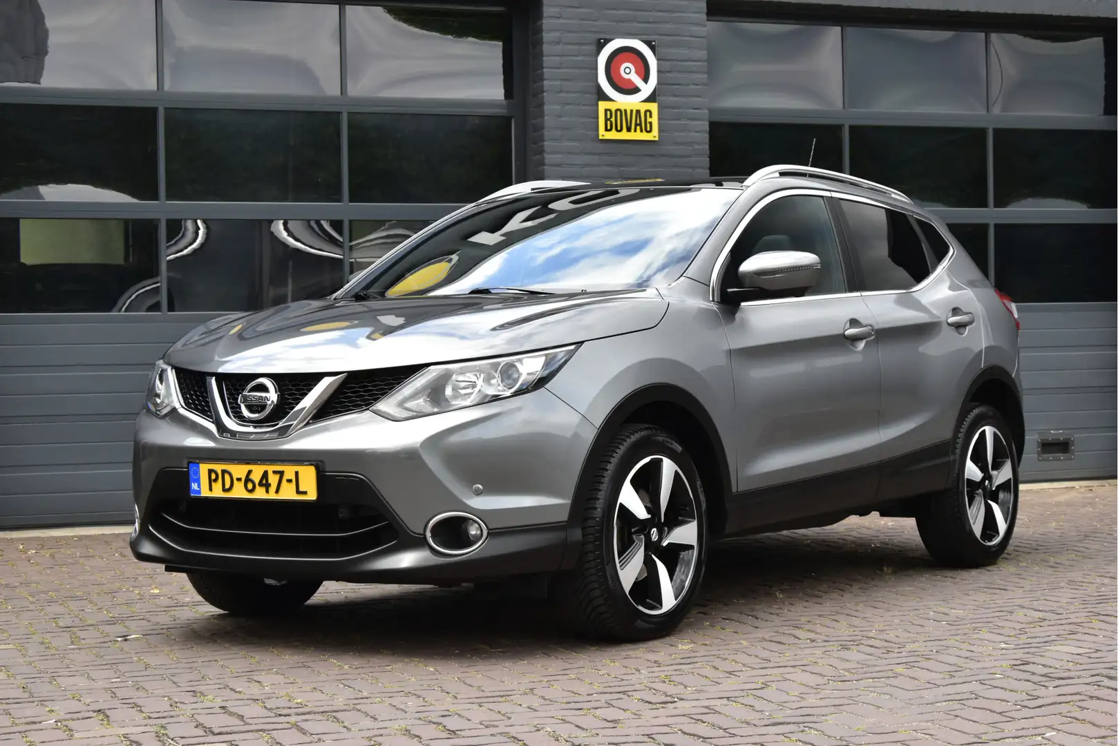 Nissan Qashqai 1.6 N-Vision Gris - 2