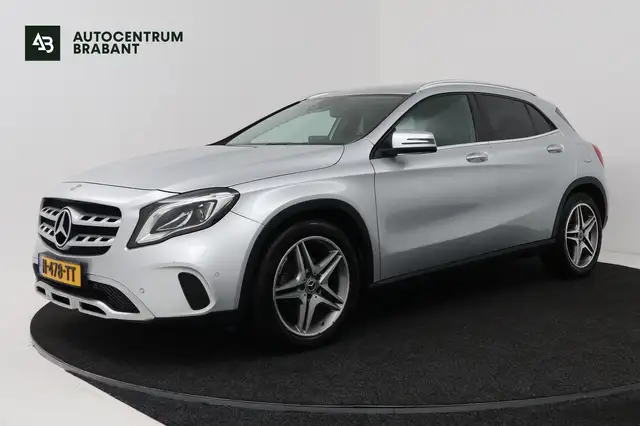 Mercedes-Benz GLA 180 Sport Edition (STOELVERWARMING, NAVIGATIE, LED, SP
