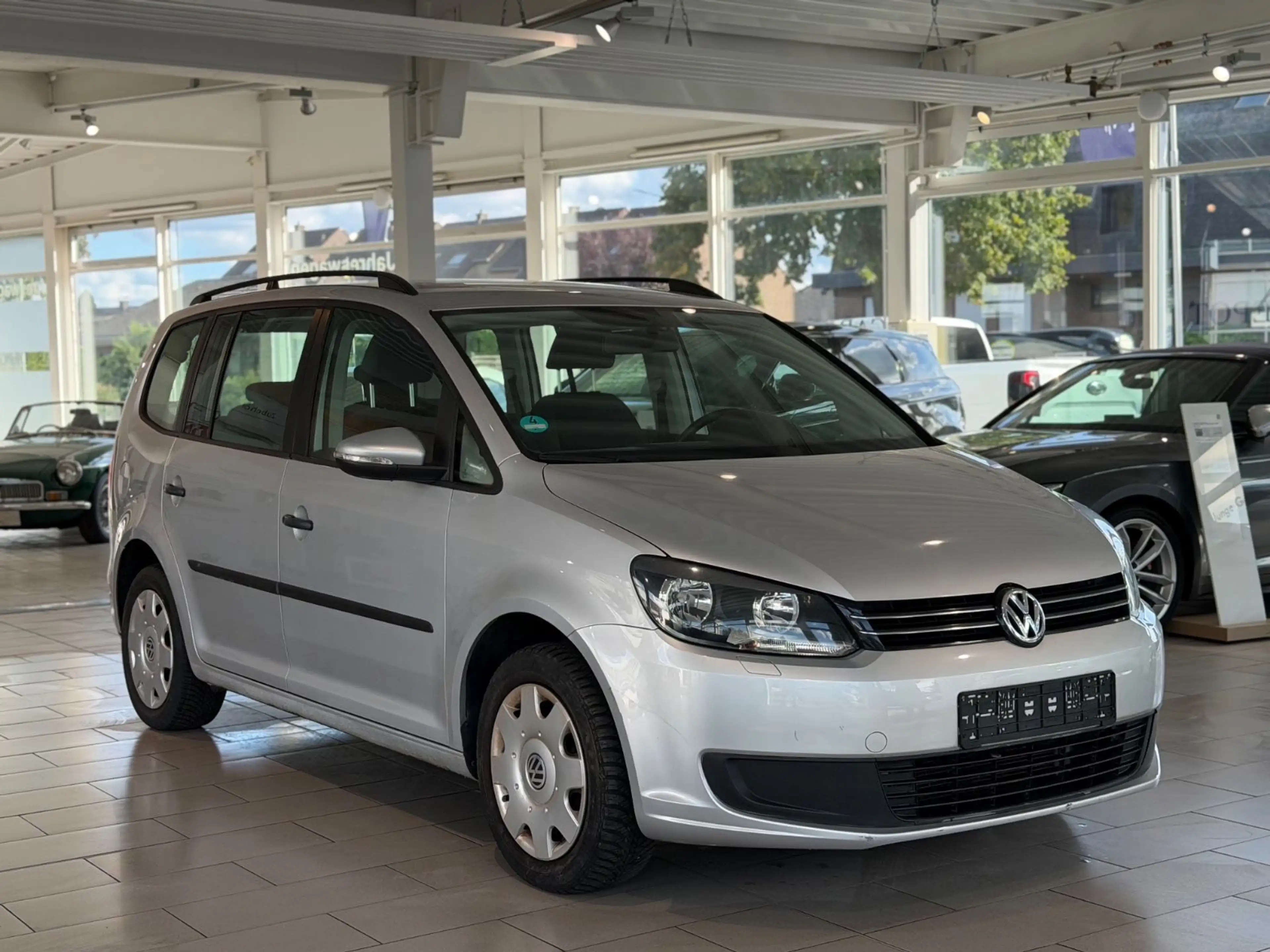 Volkswagen Touran Comfortline BMT*KLIMAAUT.*7.SITZ*NAVI*PDC — photo 8