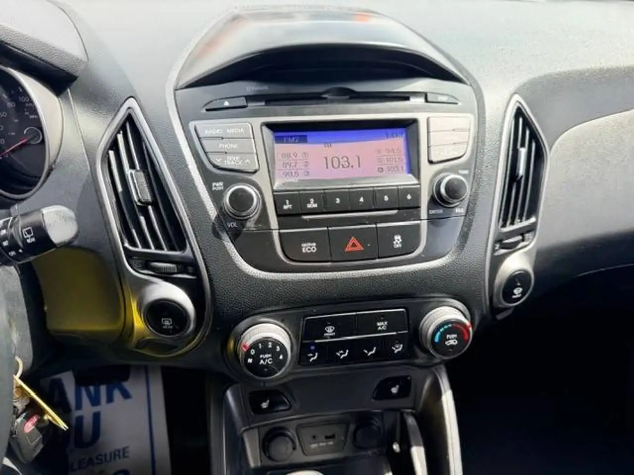 Hyundai TUCSON снимка Hyundai TUCSON