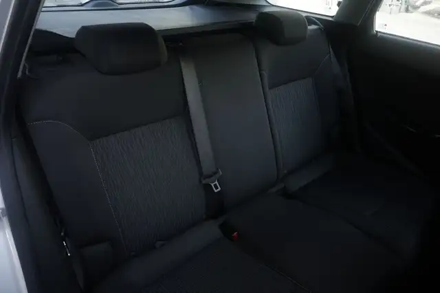 Opel Astra view 12