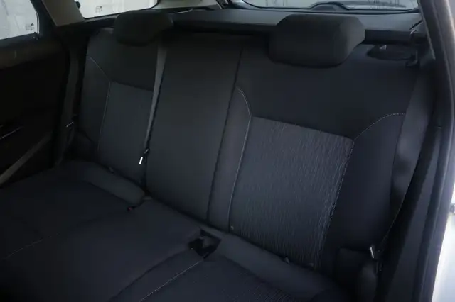 Opel Astra view 3