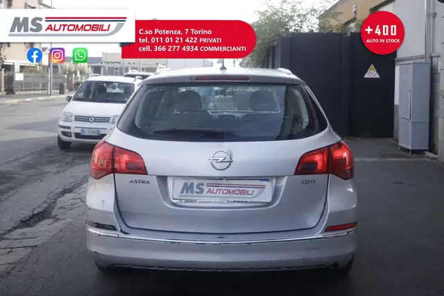 Opel Astra view 7