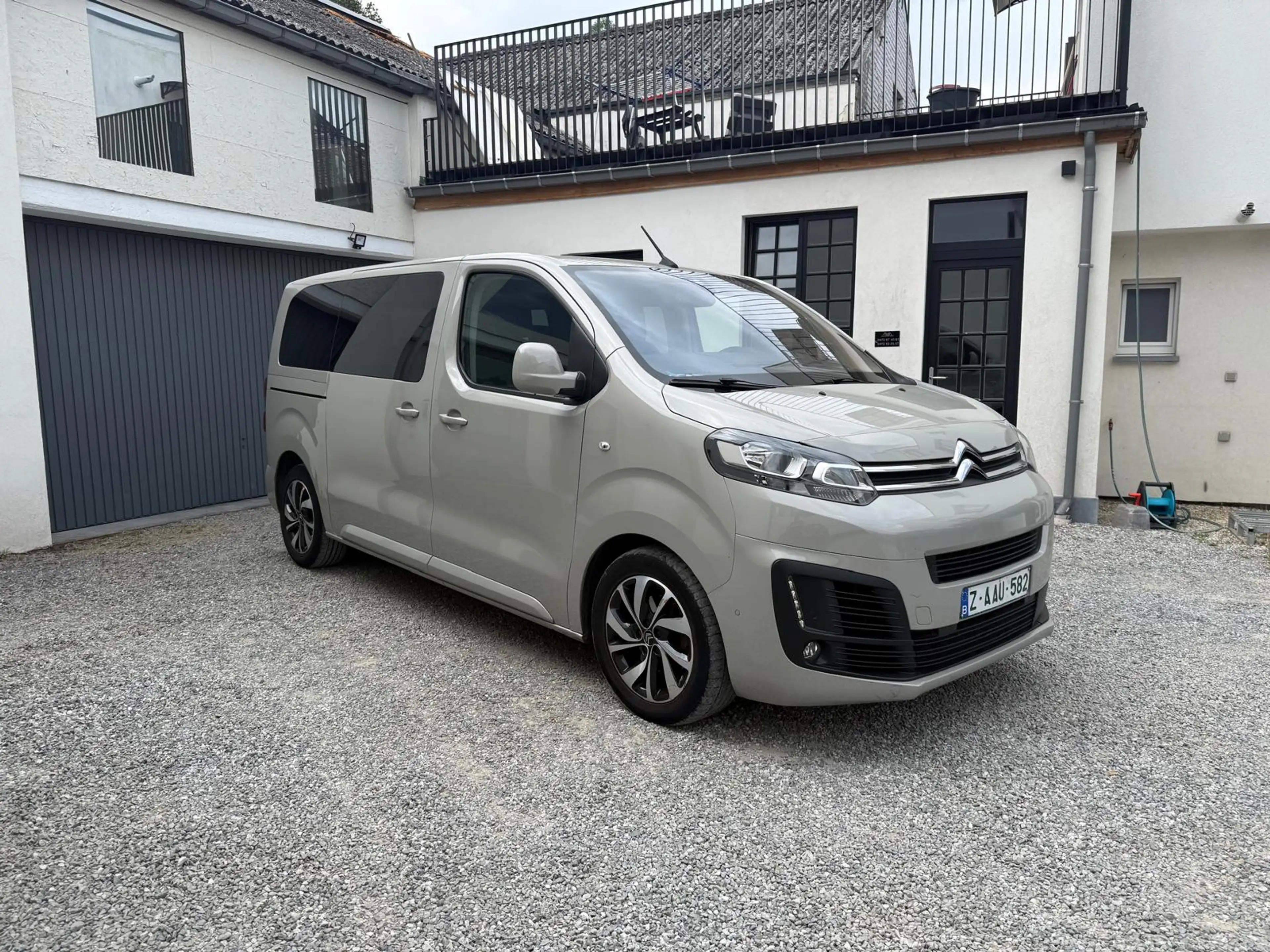 Citroen Jumpy Spacetourer 1.5 / 8Places / Euro 6D — photo 3