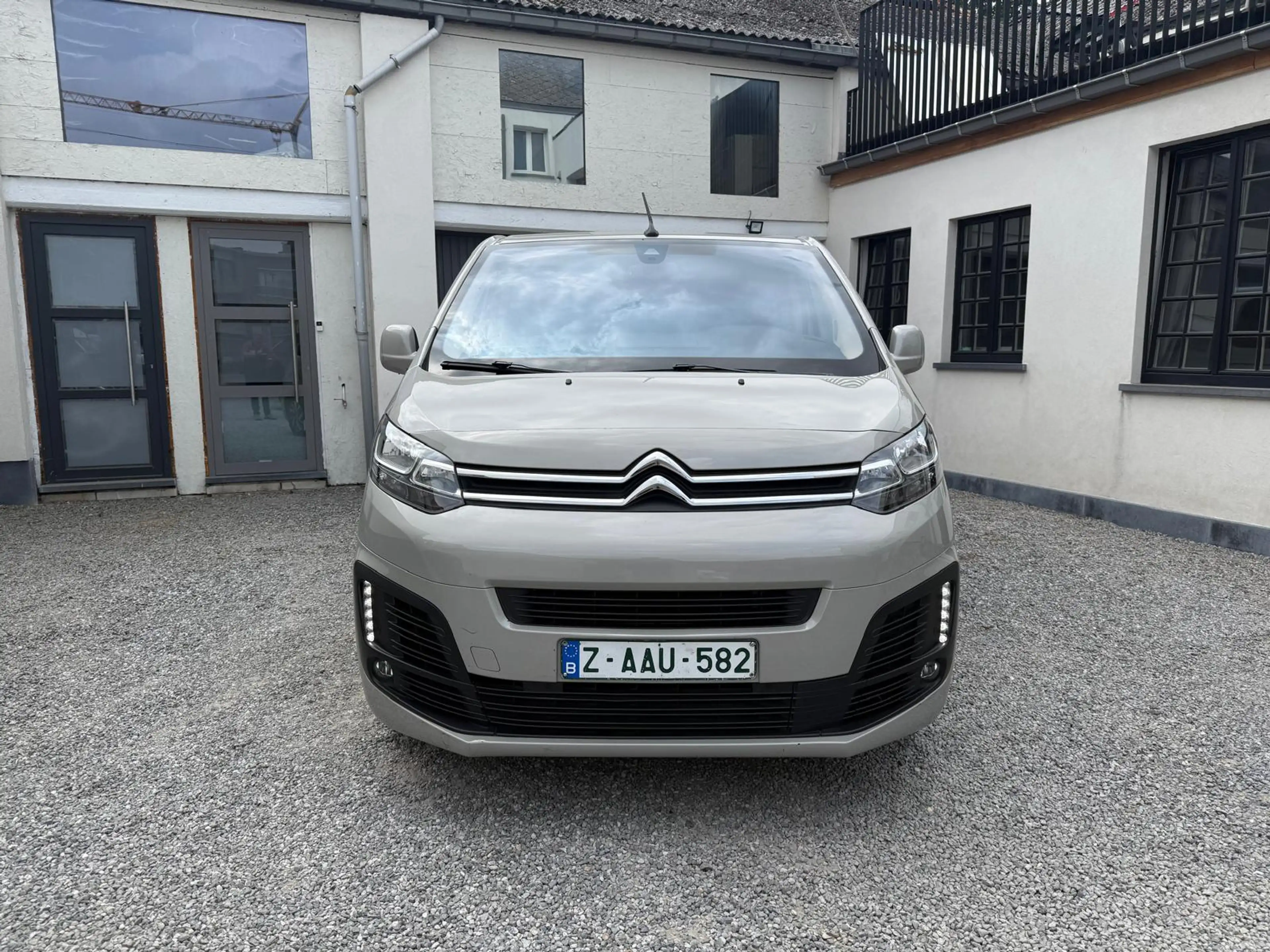 Citroen Jumpy Spacetourer 1.5 / 8Places / Euro 6D — photo 2