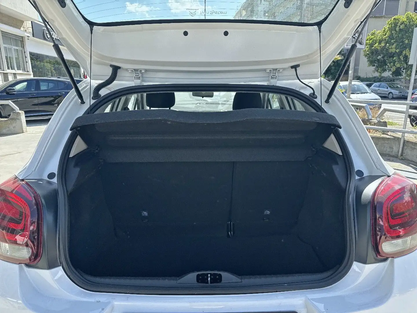 Citroen C3 PureTech 82 S&S Shine Білий - 1