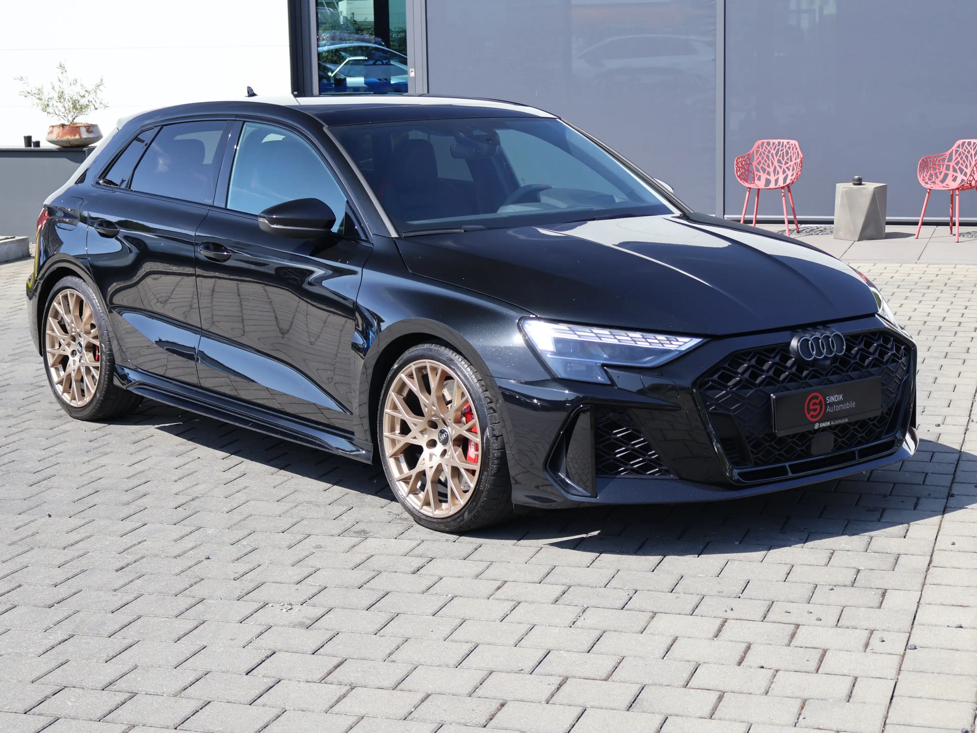 Audi RS3 SB quatt. FACELIFT-Pano-HeadUp-ACC-EXCLUSIV — photo 3