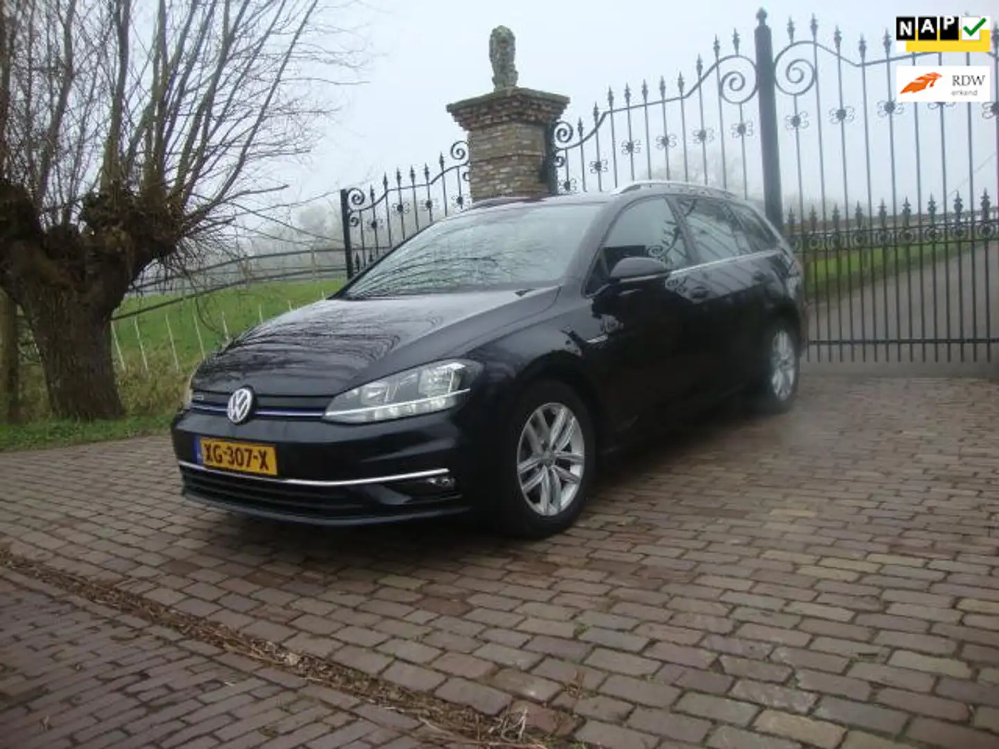 Volkswagen Golf Variant 1.4 TGI CNG Comfortline Zwart - 1