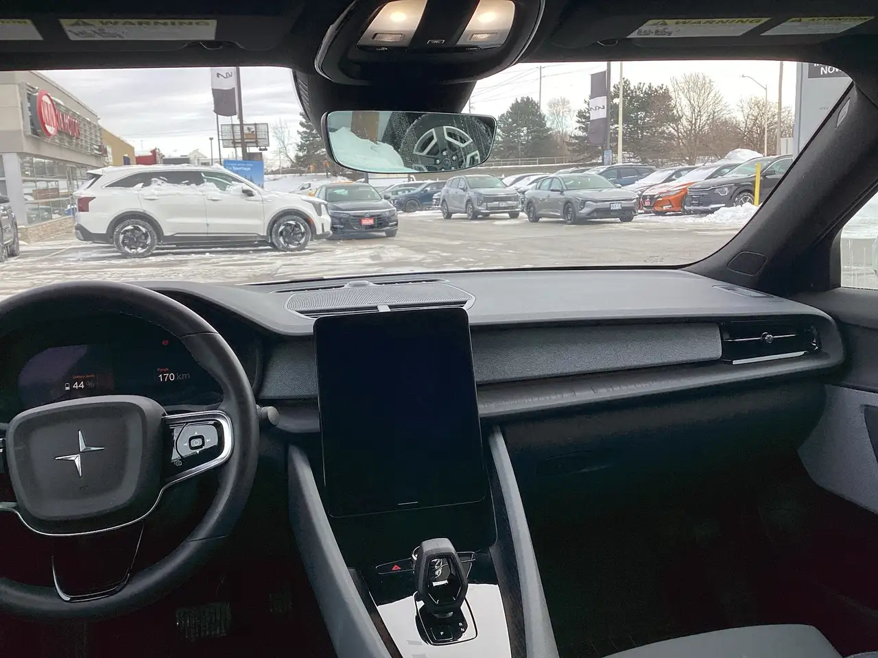 Polestar 2 снимка Polestar 2