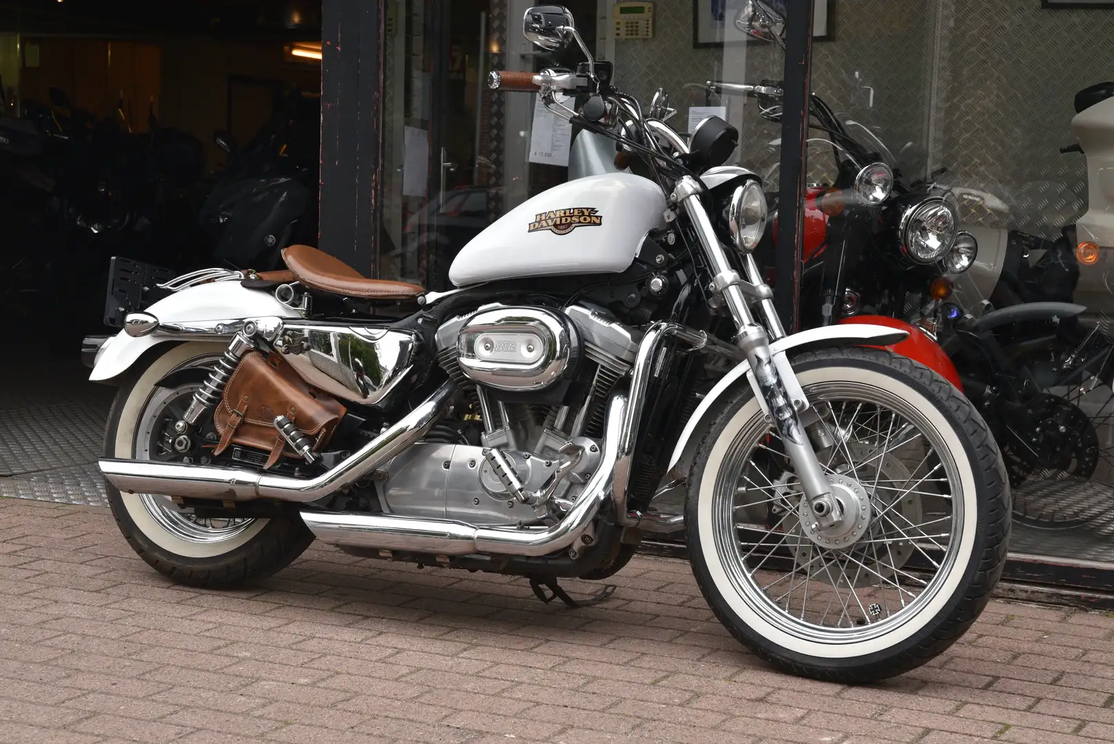 Harley-Davidson Sportster 883 ***MOTO VERTE*** Blanc - 1