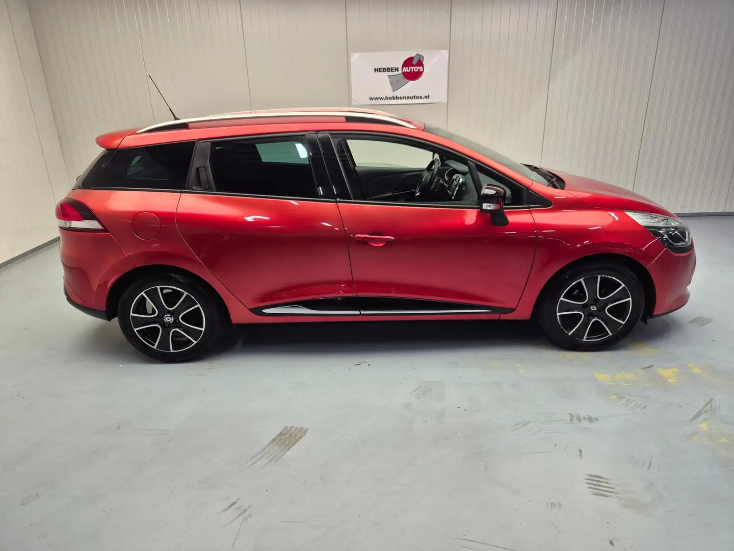Renault Clio Estate 0.9 TCe Expression Navi Airoc Cruise Contro Rot - 2