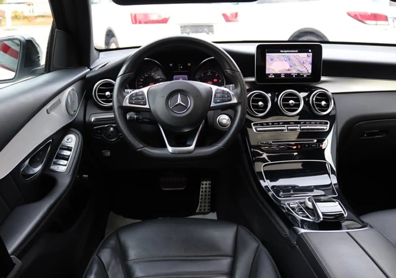 Mercedes-Benz GLC 250 d Coupe 4M AMG el.SD*Kamera*BURM*AHK*20" Blanc - 2